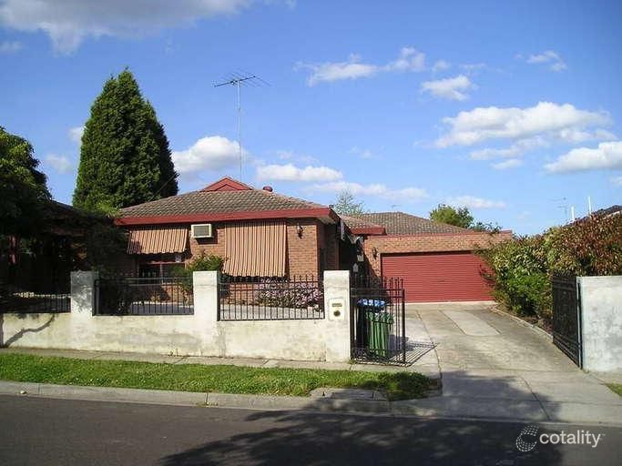 14 Zachary Hicks Cres, Endeavour Hills, VIC 3802