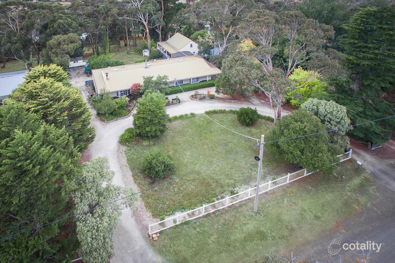 8 Zig Zag Rd, Mount Macedon, VIC 3441