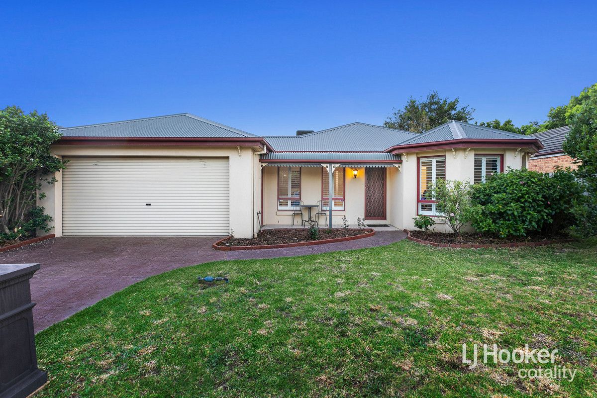8 Teatree Pl, Seabrook, VIC 3028