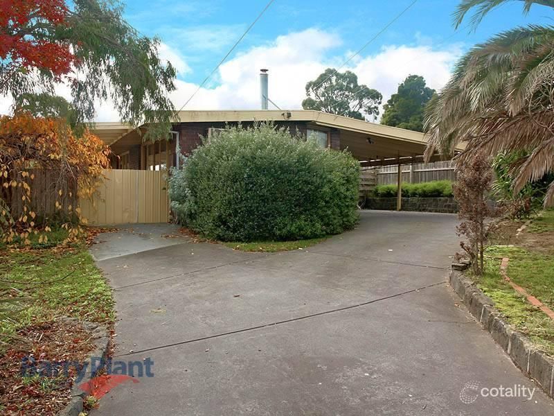 11 Songbird Ave, Chirnside Park, VIC 3116