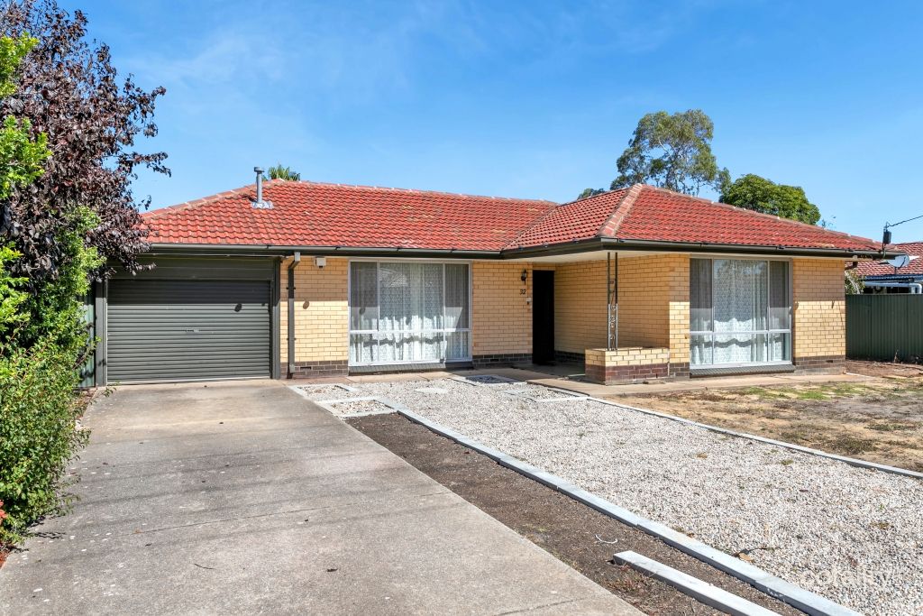 32 Acacia Rd, Morphett Vale, SA 5162