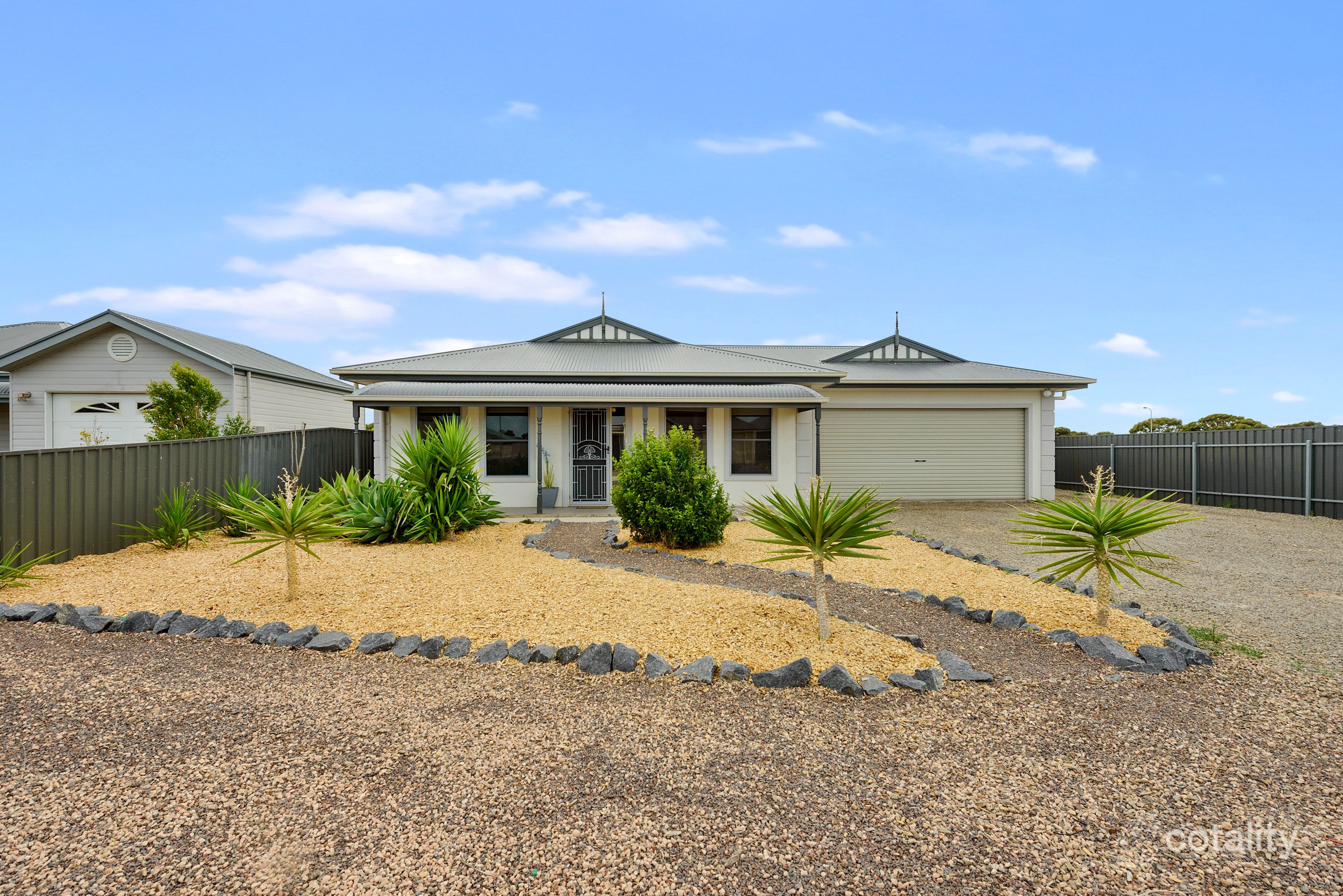 8 Hall Way, Moonta Bay, SA 5558