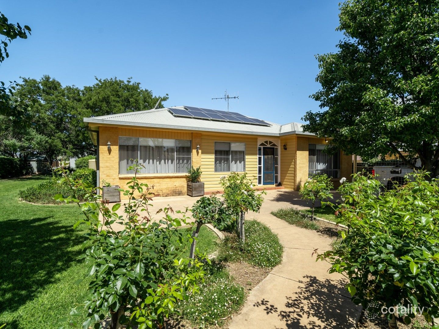 115 Manildra St, Narromine, NSW 2821