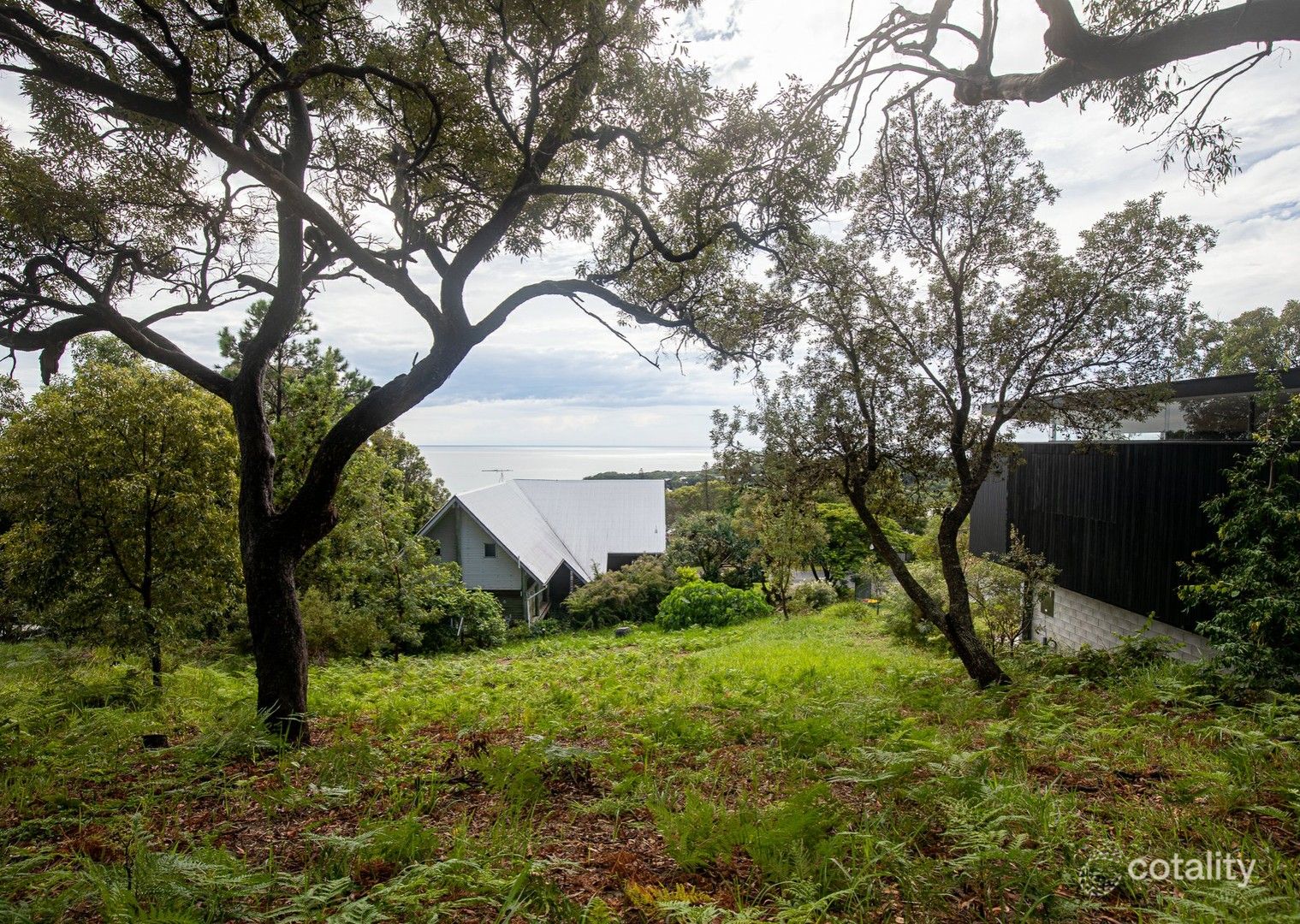 4 Baker Ct, Point Lookout, QLD 4183