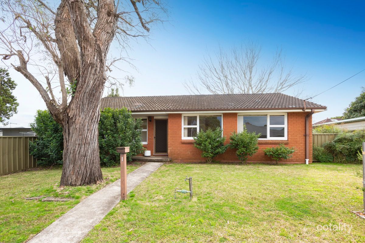 1 Jiri Pl, Engadine, NSW 2233