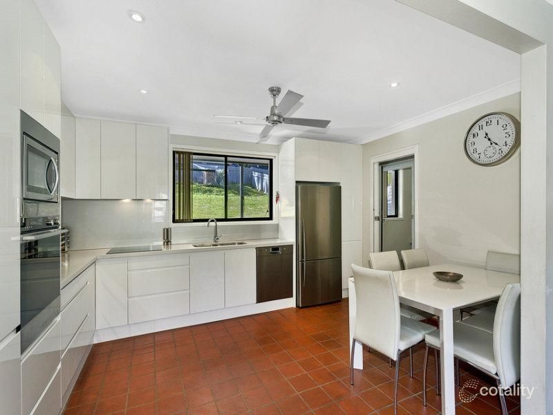 11 Tatiara Cres, North Narrabeen, NSW 2101