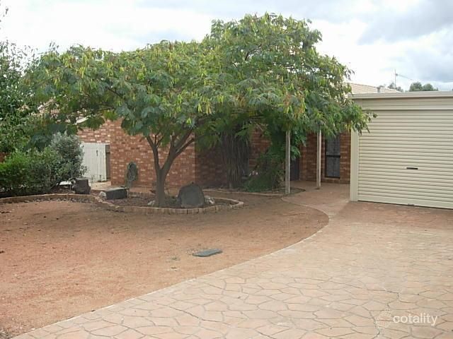 17 Wilhelmi Cres, Banks, ACT 2906