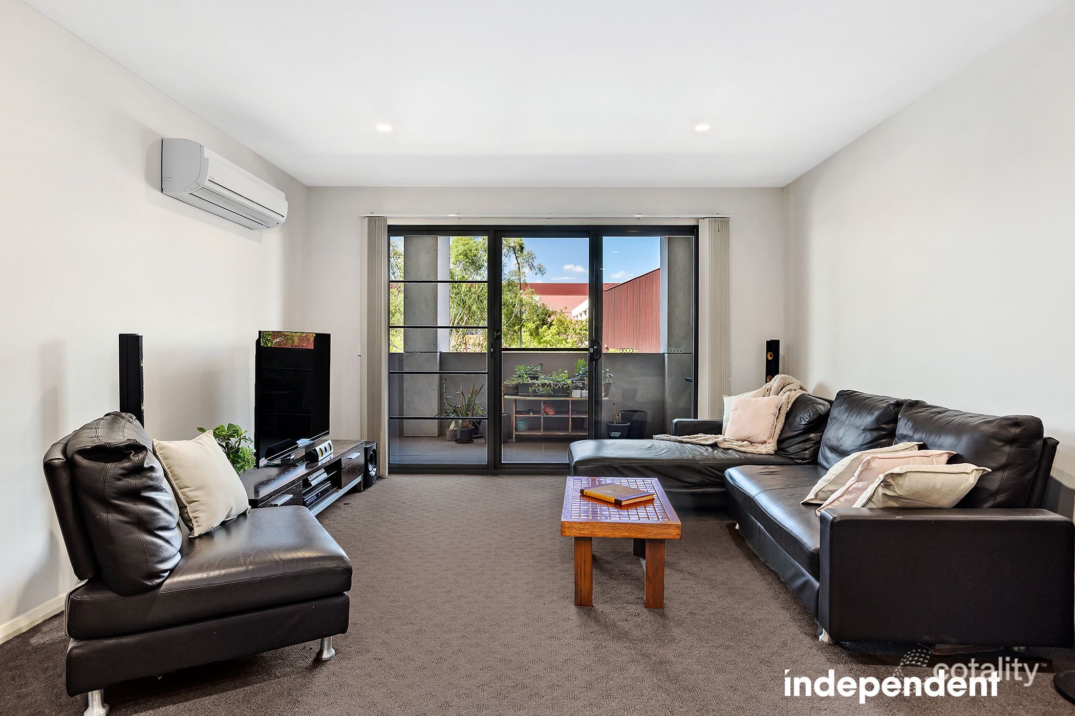 21/1 Cowlishaw St, Greenway, ACT 2900