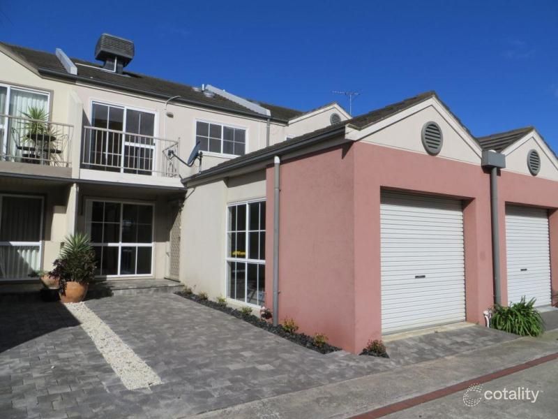 6 Scarborough Dr, Patterson Lakes, VIC 3197