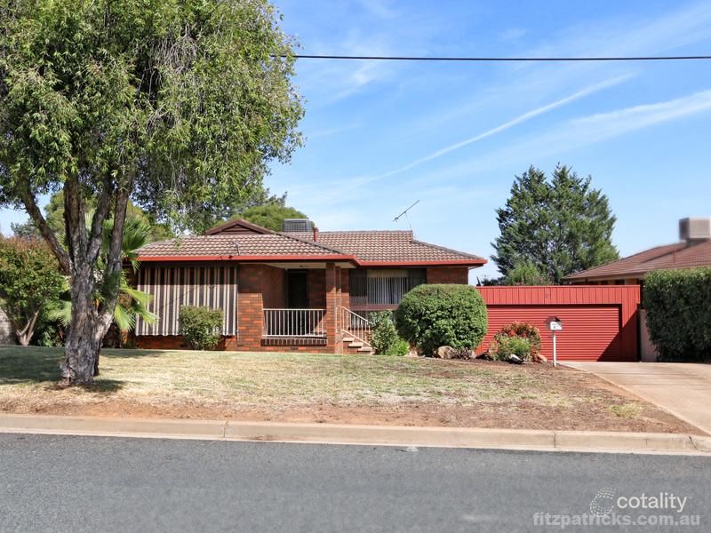 82 Mimosa Dr, Mount Austin, NSW 2650