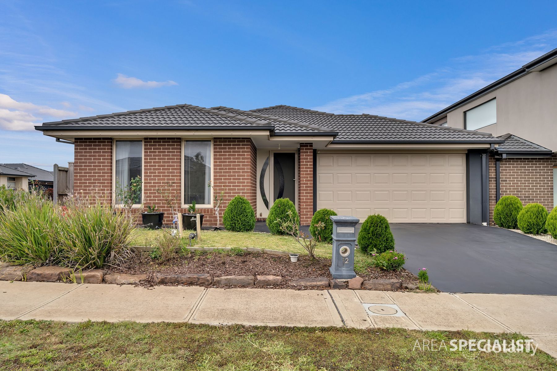 12 Trainers Way, Clyde North, VIC 3978