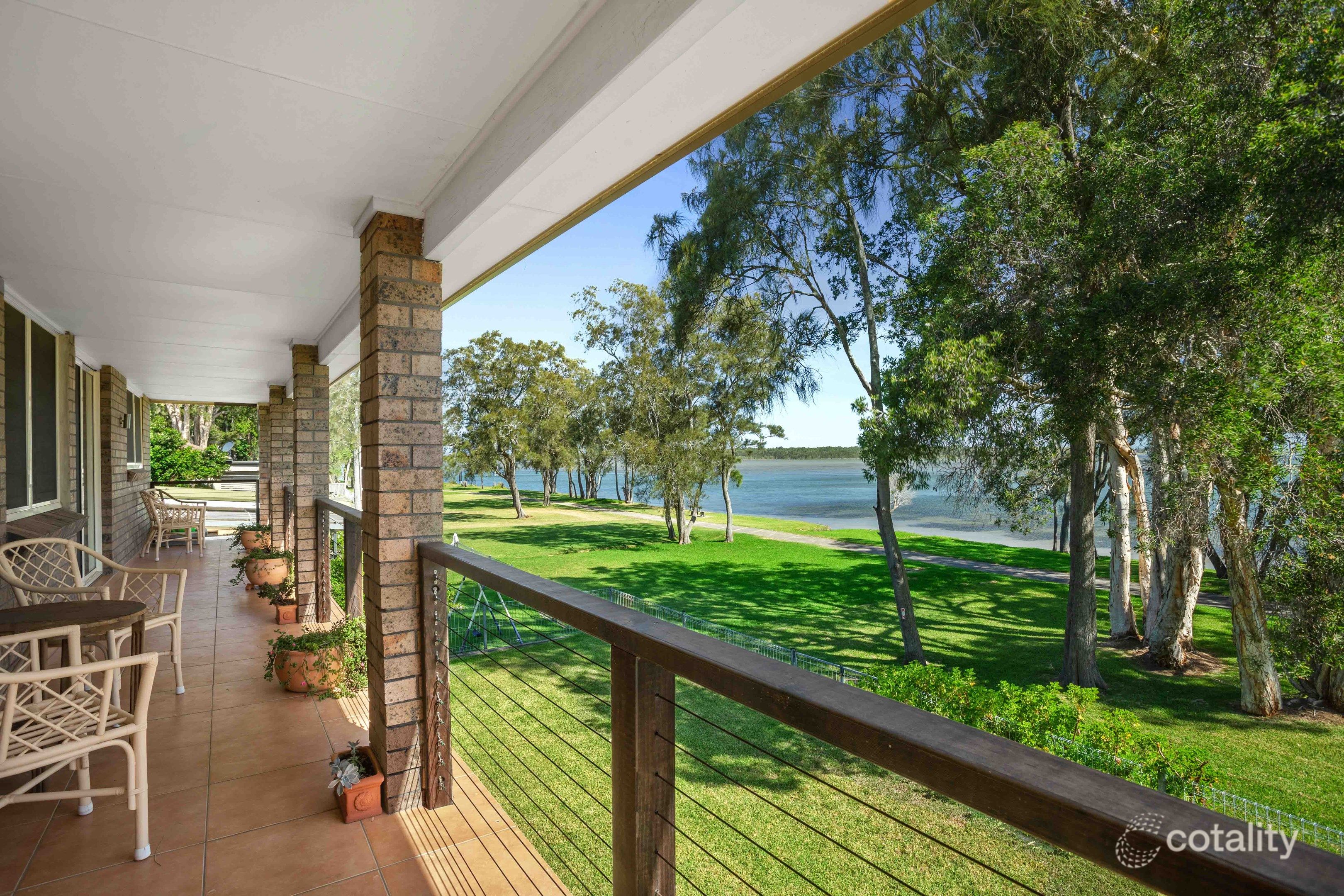 122 Diamond Head Dr, Budgewoi, NSW 2262