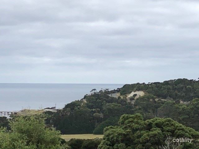 8 Skyline Dr, Naracoopa, TAS 7256