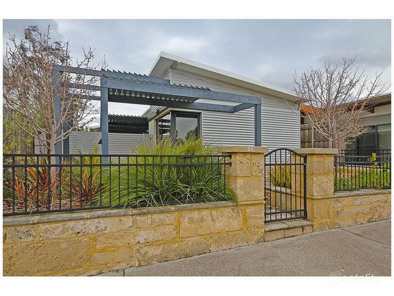 24 Dunrobin Dr, Ellenbrook, WA 6069