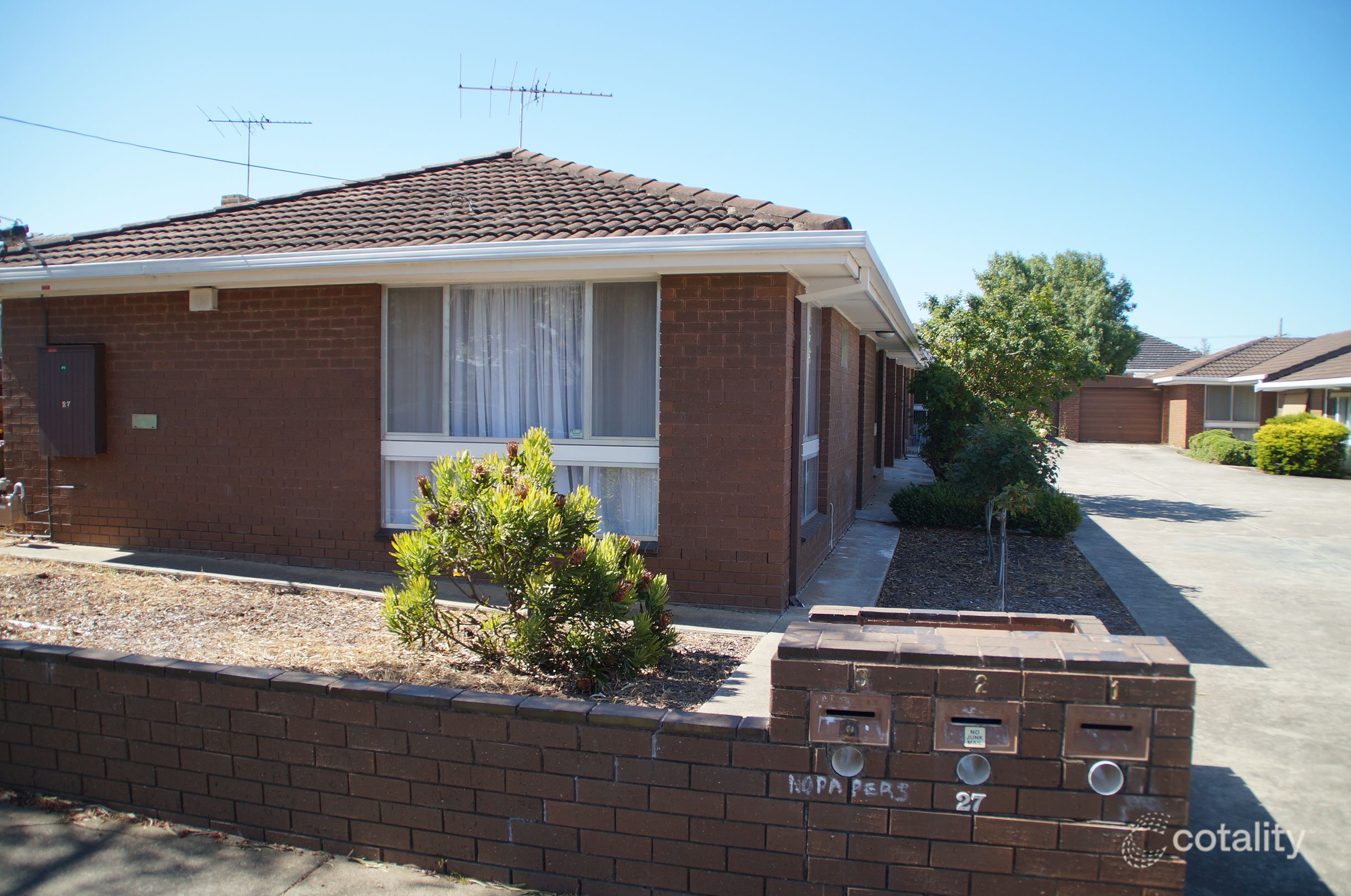 1/27 Rix St, Herne Hill, VIC 3218