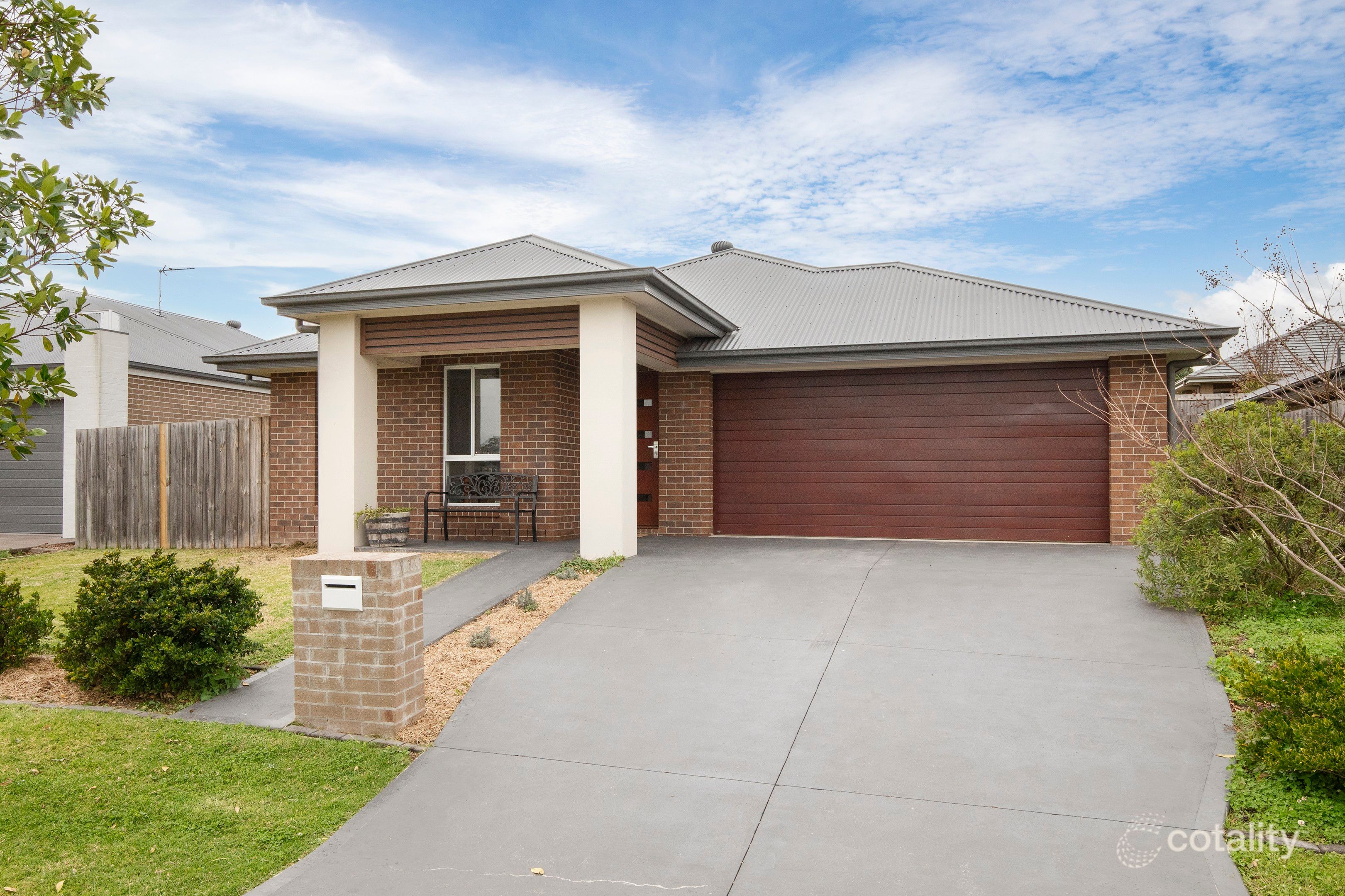 17 Lawrenson Pde, Thornton, NSW 2322