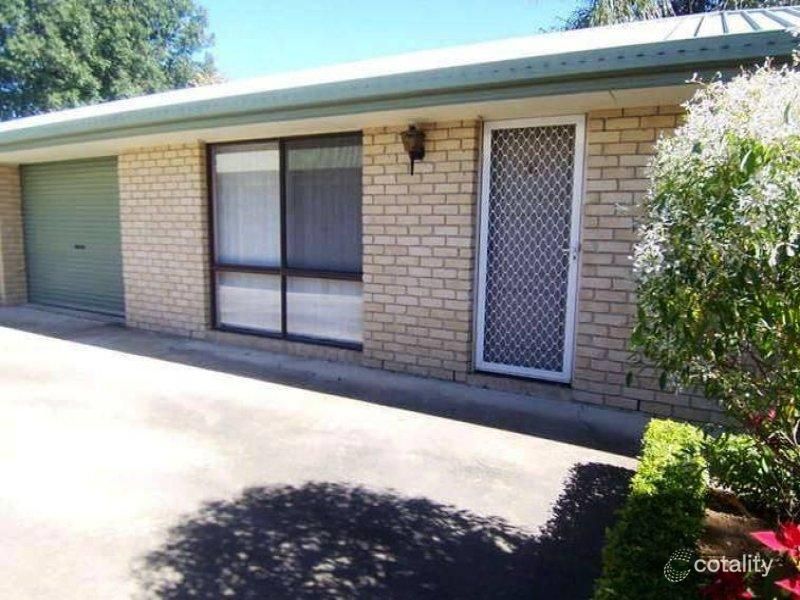 2/25 Henty Dr, Redbank Plains, QLD 4301