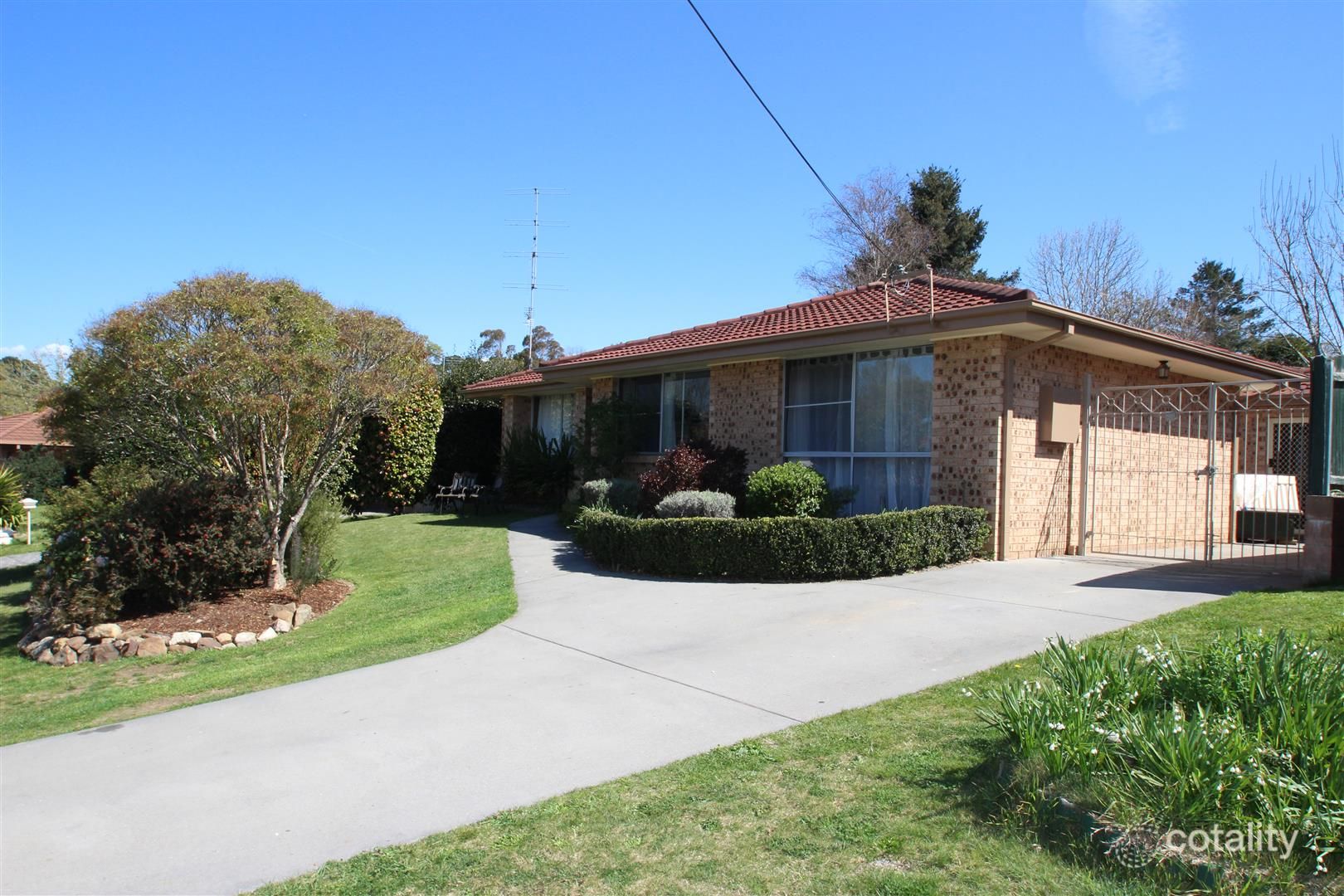 22 Lennox Cres, Moss Vale, NSW 2577