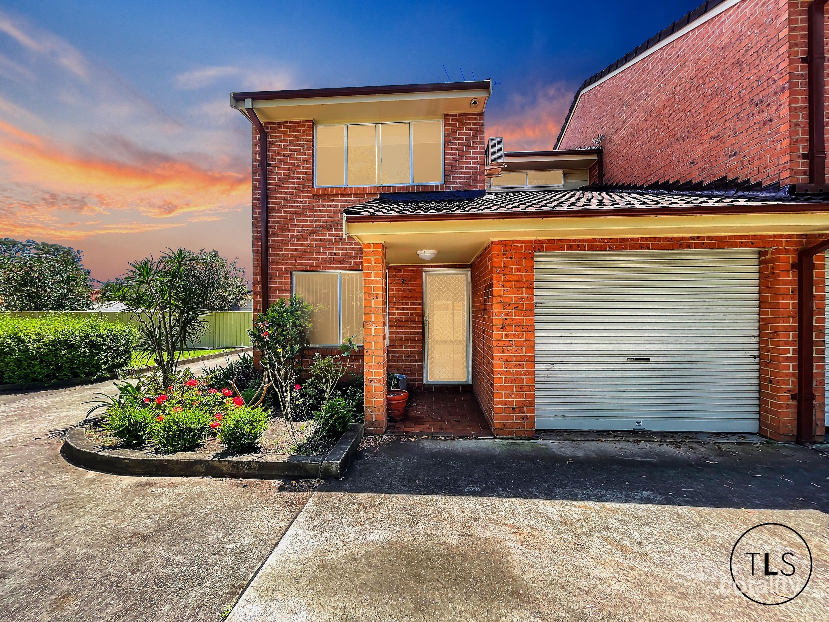 2/23 Chester Rd, Ingleburn, NSW 2565