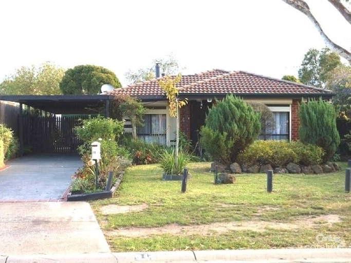 11 Gullquist Way, Pakenham, VIC 3810