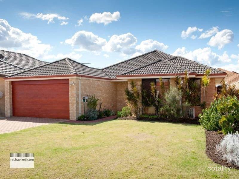 45 Pearl Rd, Cloverdale, WA 6105