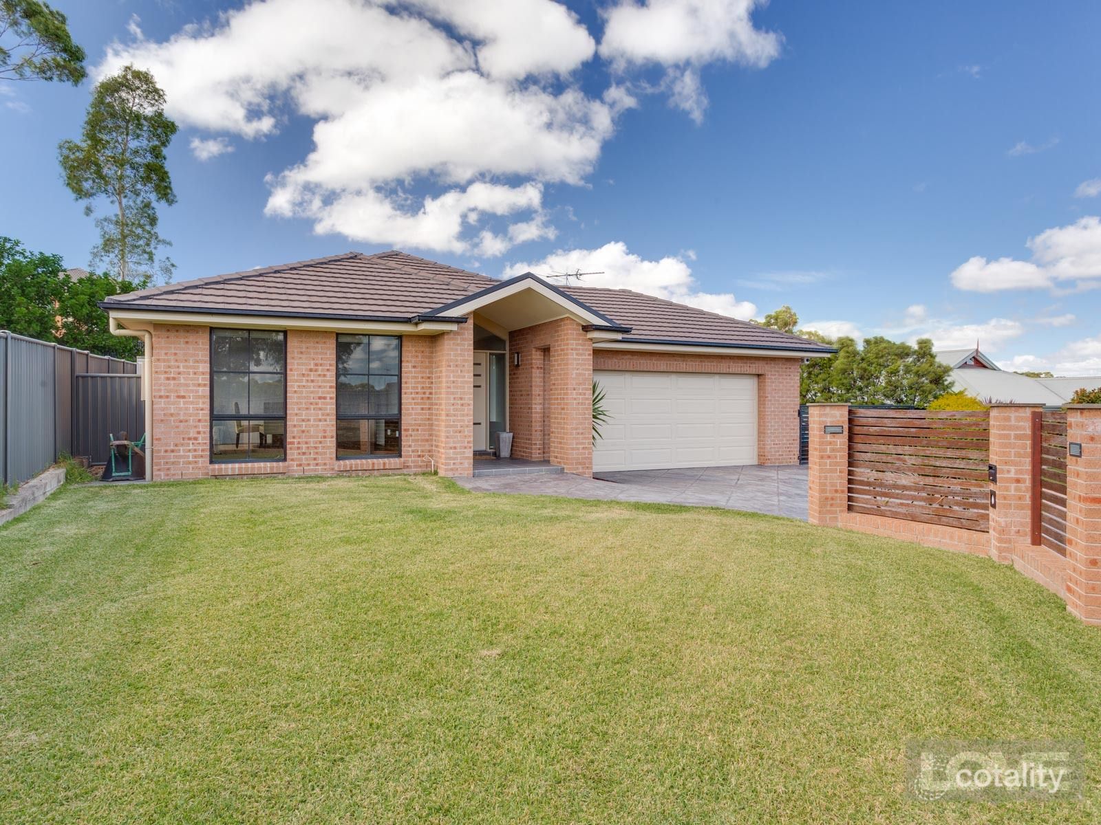 17 Jergi Cl, Charlestown, NSW 2290