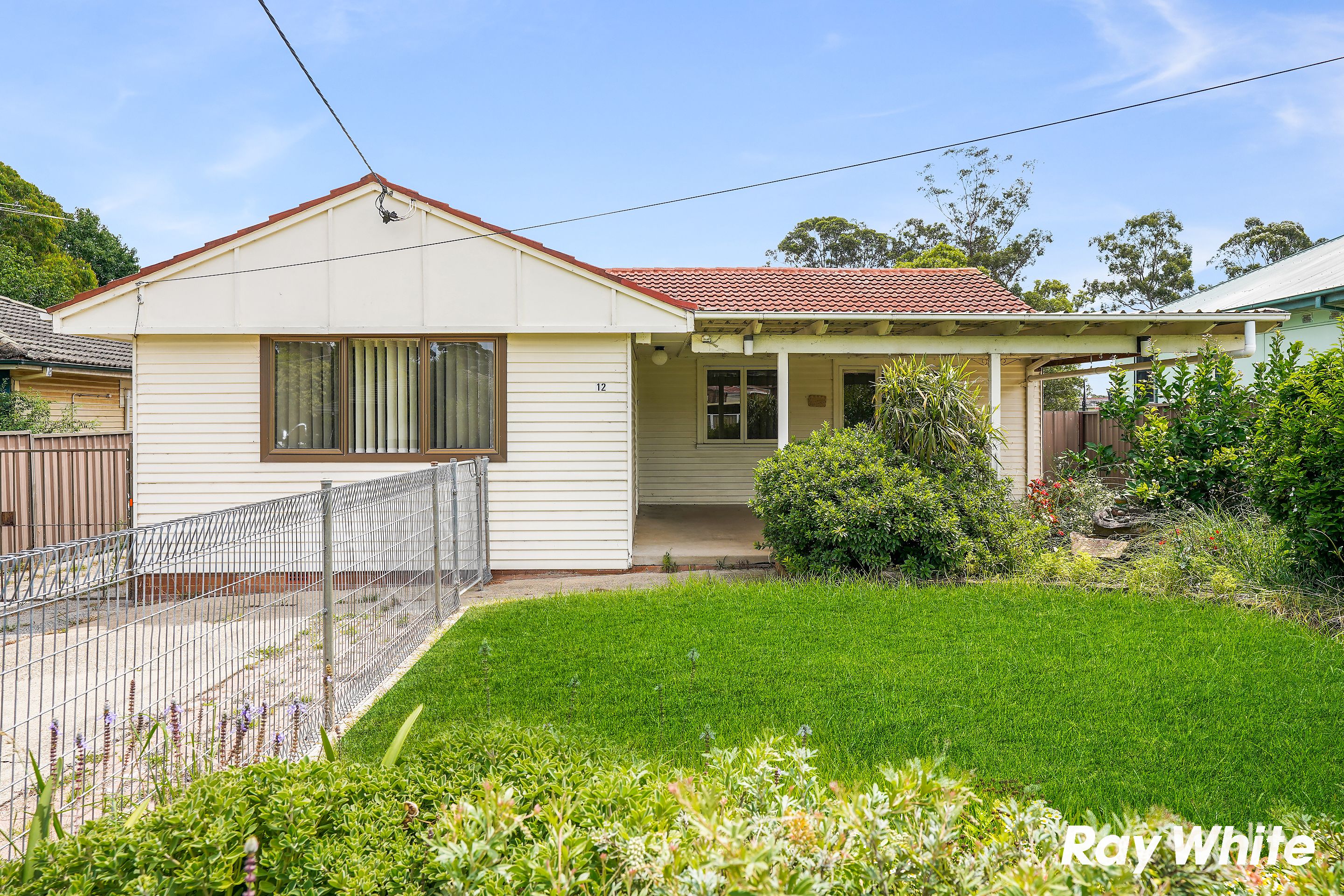12 Moresby Cres, Whalan, NSW 2770