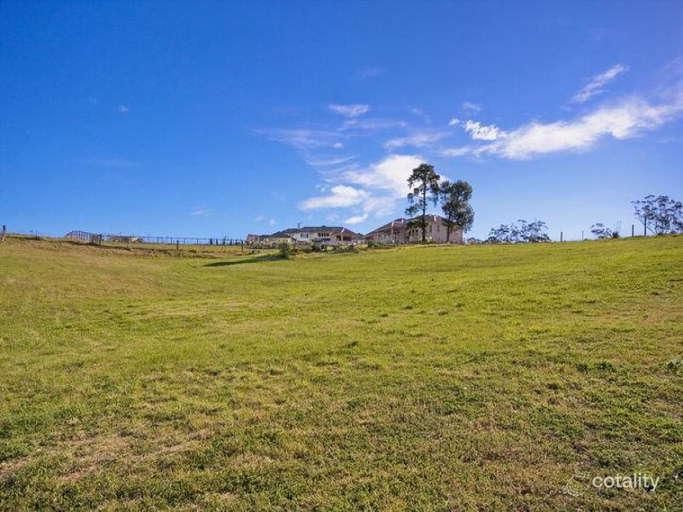 4 Yewens Cct, Grasmere, NSW 2570