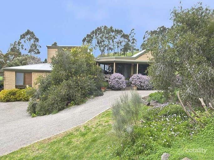 30 Carpenters Rd, Shelford, VIC 3329