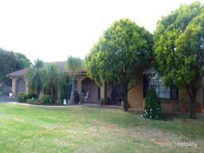 46 Flashman Ave, Nyngan, NSW 2825