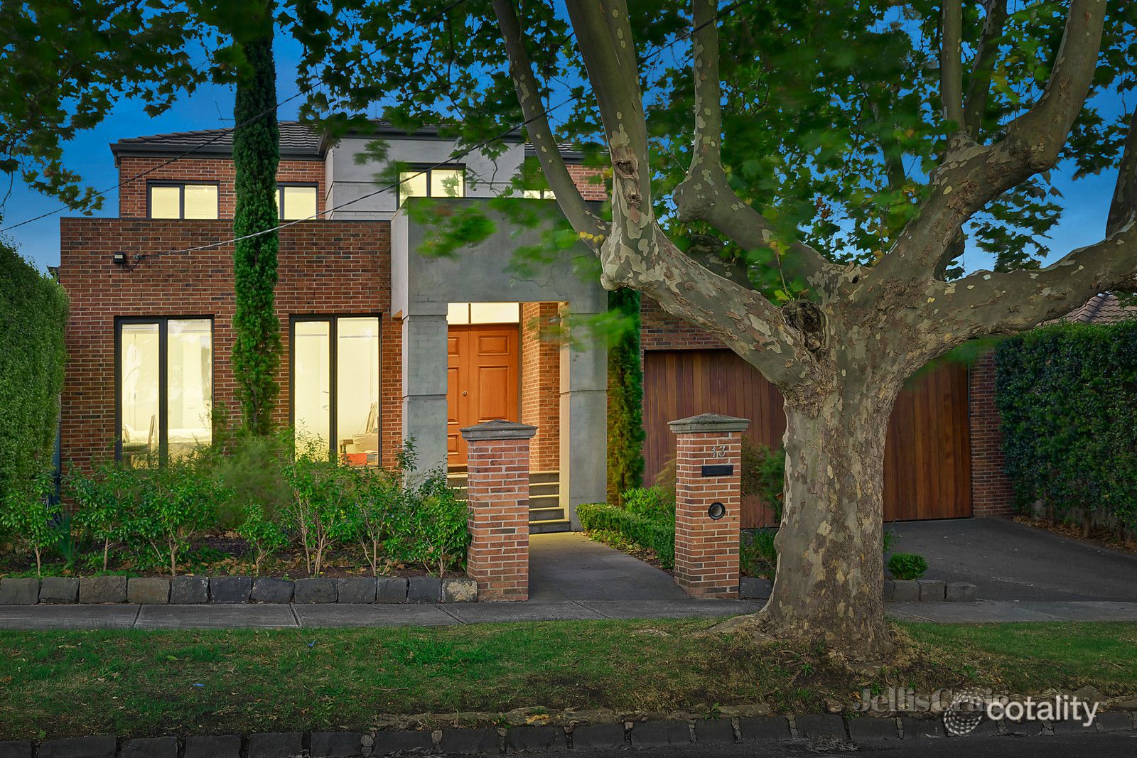 13 Vauxhall Rd, Balwyn, VIC 3103
