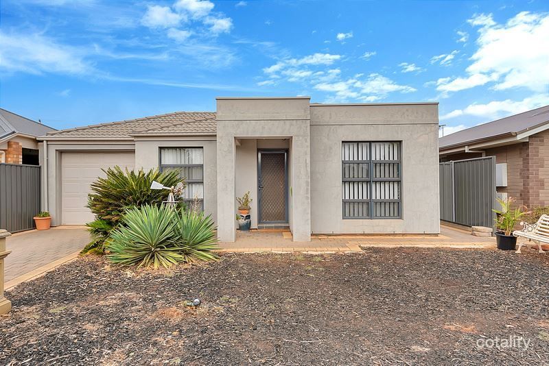 17 Almond Cct, Munno Para West, SA 5115