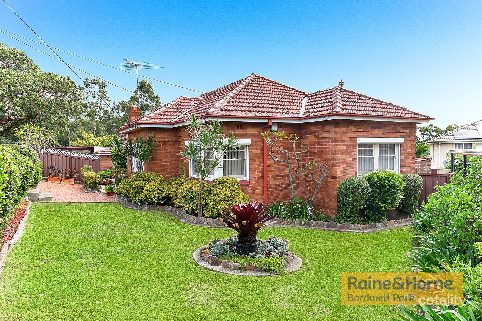 2 Mount Lewis Ave, Punchbowl, NSW 2196