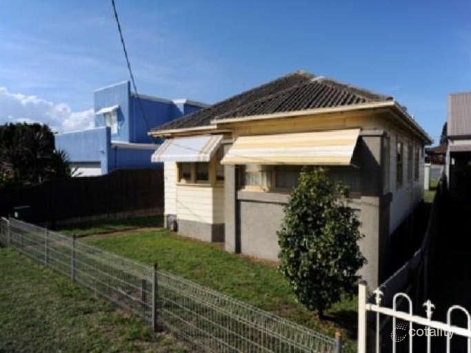 48 Newcastle St, Stockton, NSW 2295