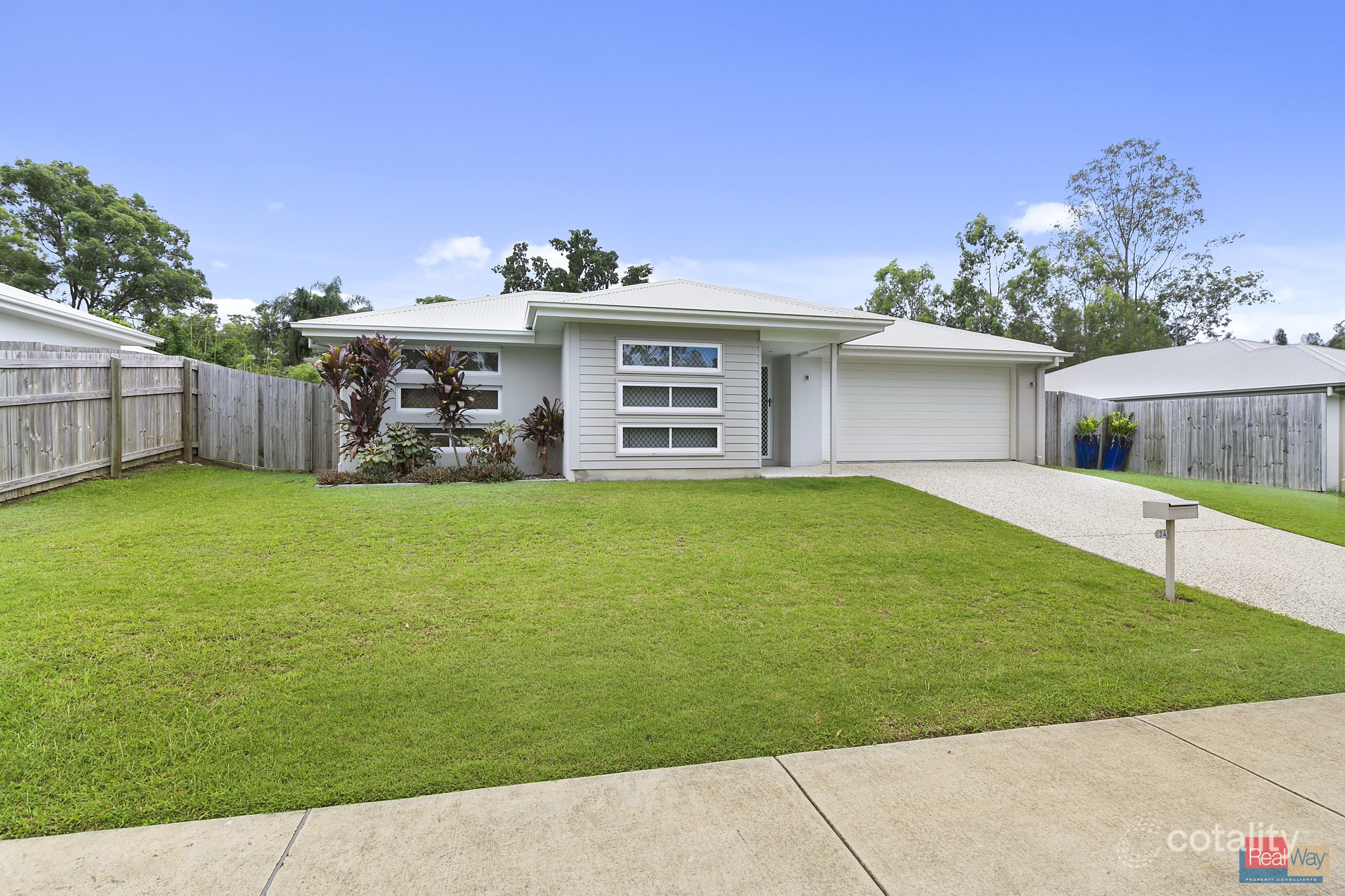 34 Knightsbridge Dr, Chuwar, QLD 4306
