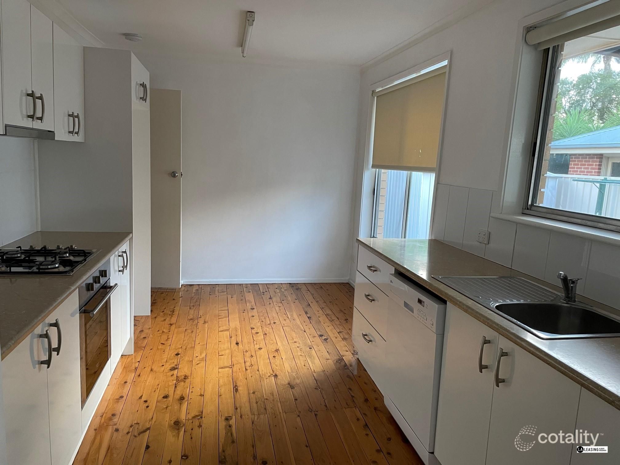 492 Parnall St, Lavington, NSW 2641