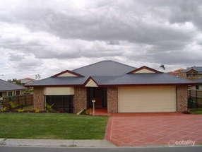 19 Tantanoola St, Parkinson, QLD 4115