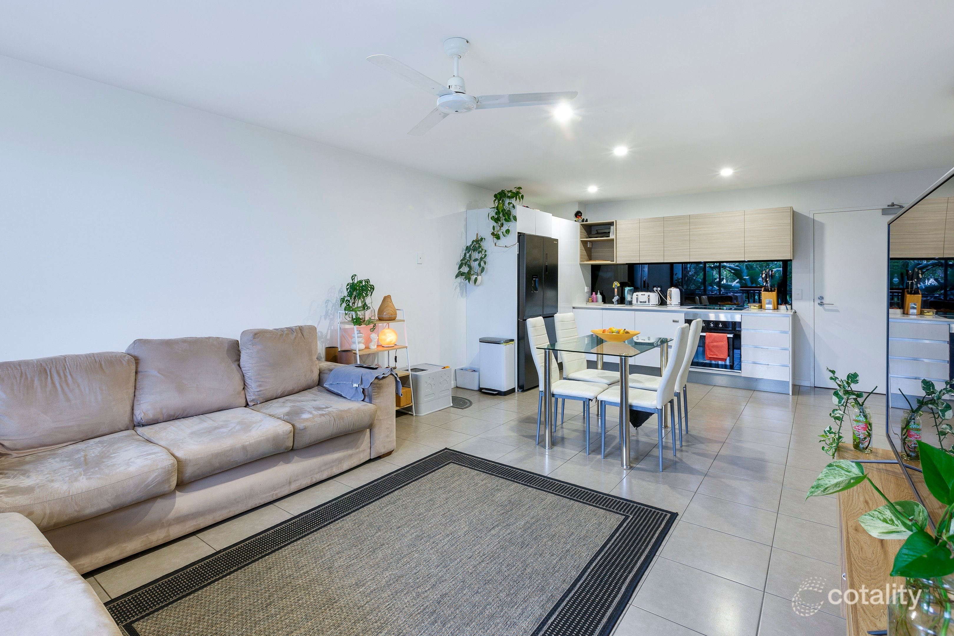 4201/1-7 Waterford Ct, Bundall, QLD 4217
