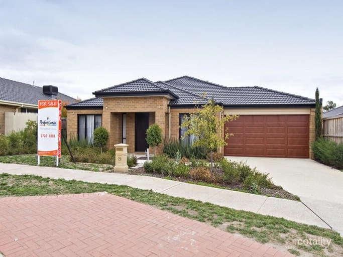 64 Blue Ridge Dr, Mooroolbark, VIC 3138