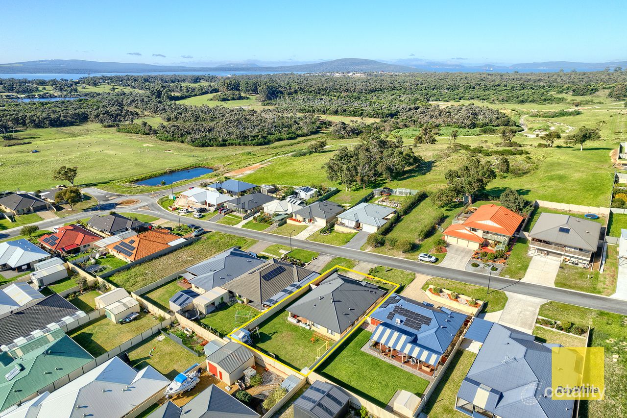 12 Berliner St, Bayonet Head, WA 6330