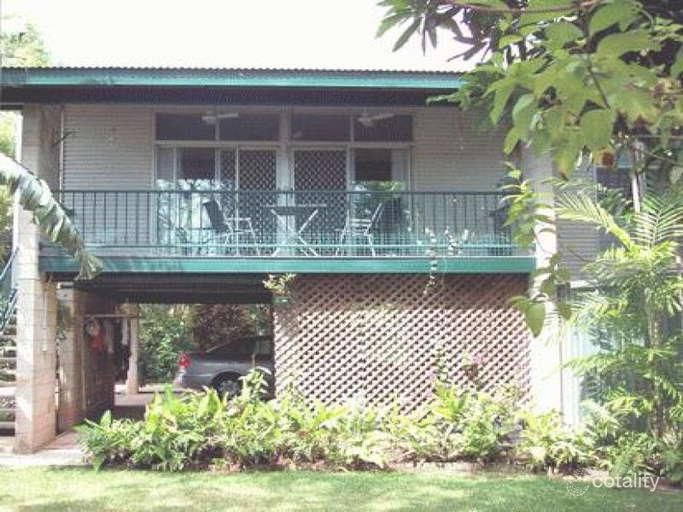 12 Chambers Cres, Malak, NT 0812