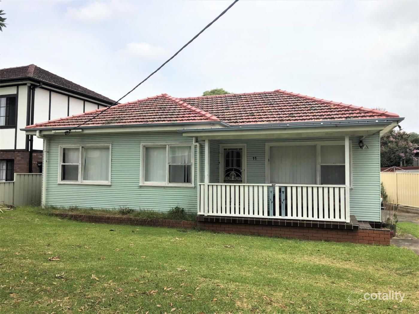 11 Hill Gr, Balgownie, NSW 2519