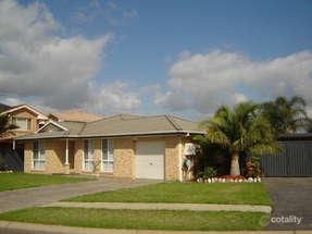 37 Athlone St, Cecil Hills, NSW 2171