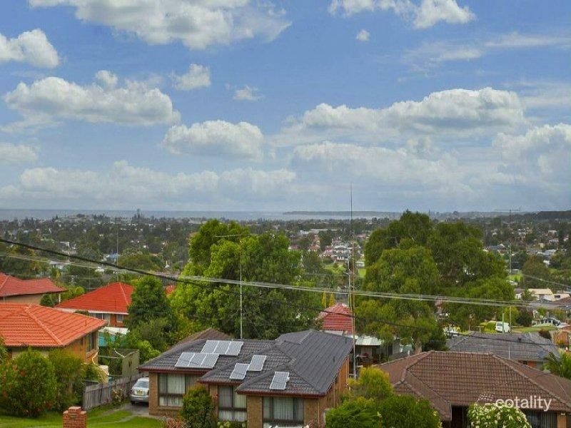 8 Matthews Dr, Mount Warrigal, NSW 2528