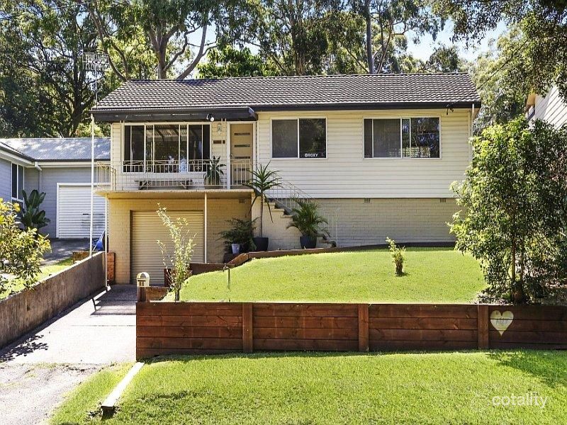 11 Shannon Pde, Berkeley Vale, NSW 2261