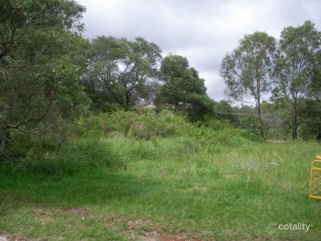 6 Cooee Cres, Macleay Island, QLD 4184