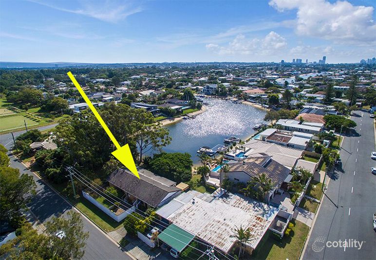 15 Kalimna Dr, Broadbeach Waters, QLD 4218