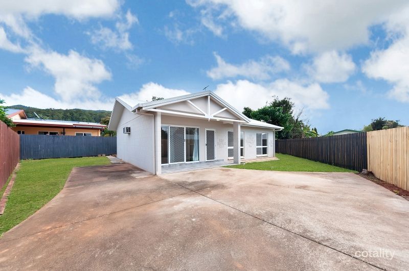 2/4 Herald St, Bentley Park, QLD 4869