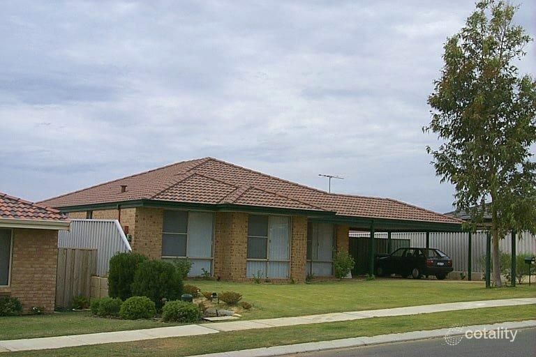 141 Roxburgh Cir, Kinross, WA 6028