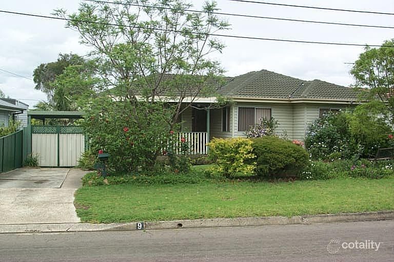 9 Martin Cres, Woodpark, NSW 2164